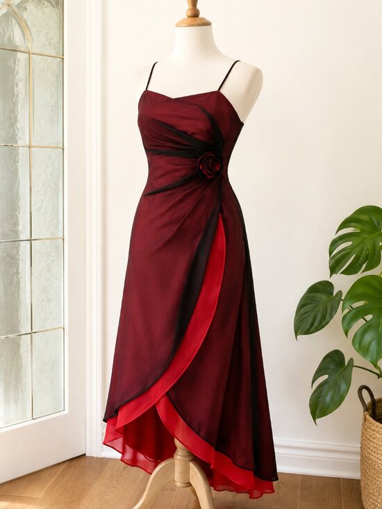 Chica's Dresses & Skirts - Chica’s vintage 2000s red dress